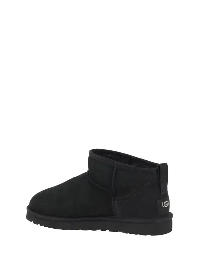 Ugg Minimalist Low-cut Ankle Boot With Textured Grip Sole