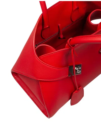 Ferragamo Medium Hug Handbag In Red