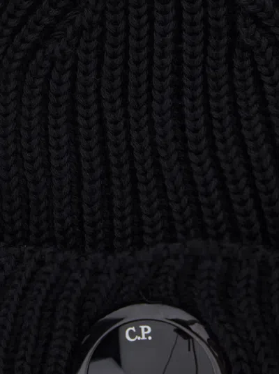 C.p. Company Black Knit Beanie With Logo Plaque On The Front In Wool Man In Black