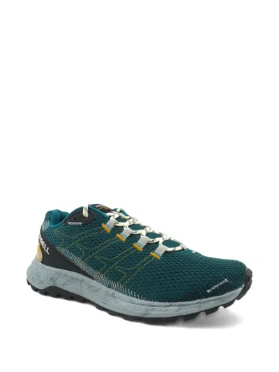 网面拼接运动鞋