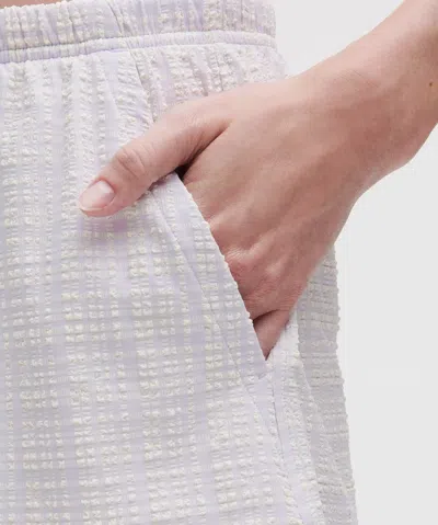 Lululemon Seersucker Check Mid-rise Pull-on Short 3"