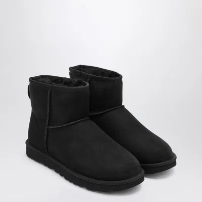 Ugg Womens Classic Mini Ii Boots In Black