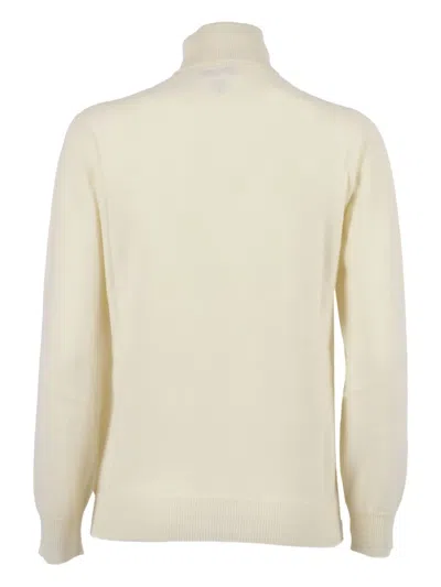 Kangra Cashmere Seamless Regular Fit Turtleneck Sweater In White
