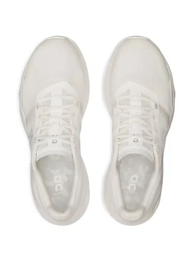 On Cloudpulse Sneakers In White