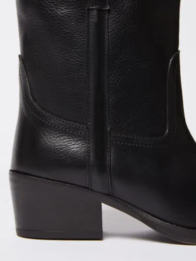 Weekend Max Mara Square Toe Ankle Boots In Black
