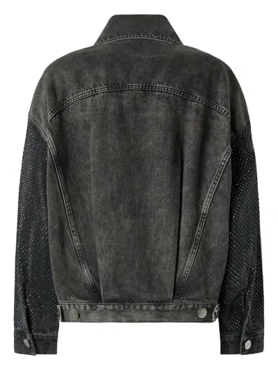 石洗缀饰牛仔夹克