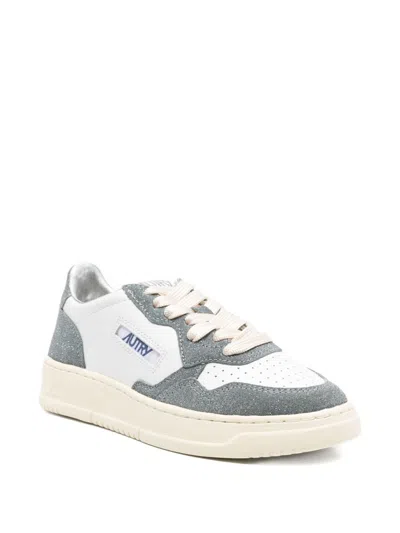 Autry Medalist Low-top Sneakers In Gray