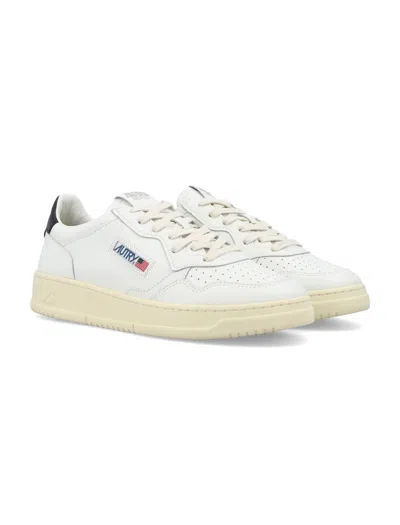 Autry Medalist Low-top Sneaker In White