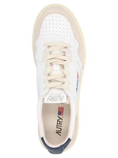 Autry Medalist Low Sneakers In Leather And Suede