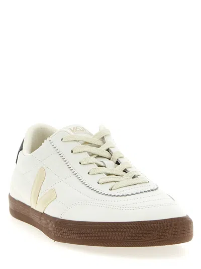 Veja Low-top Round Toe Sneakers With Contrast Sole