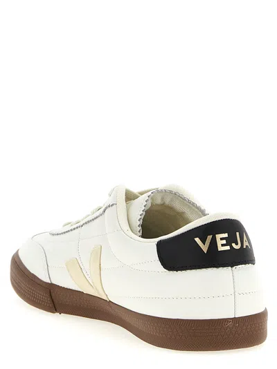 Veja Low-top Round Toe Sneakers With Contrast Sole