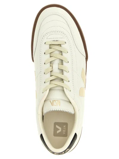 Veja Low-top Round Toe Sneakers With Contrast Sole
