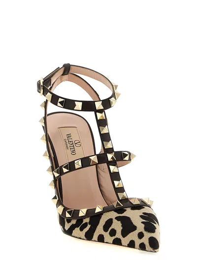 Valentino Rockstud Pumps In Animal Print In Neutral