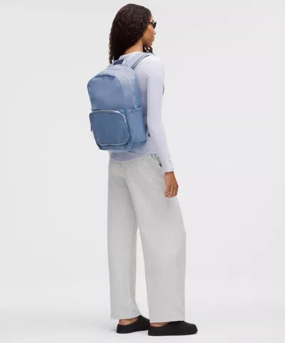 Lululemon Everywhere Backpack 22l