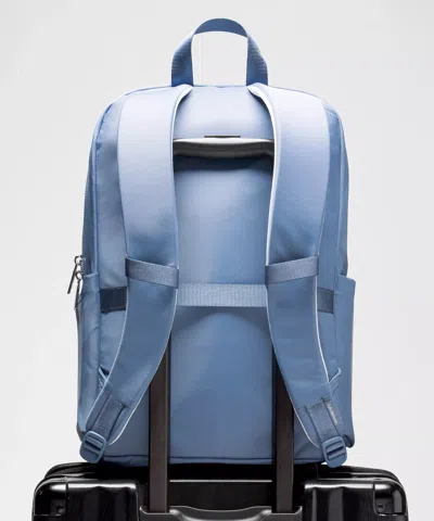 Lululemon Everywhere Backpack 22l