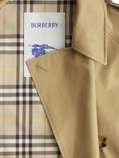 Burberry Castleford Belted Waist Trench Coat In Neutral