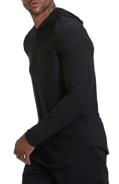 True Classic Active Hoodie Pullover In Black