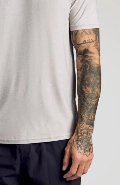 True Classic Active Trim Fit Performance T-shirt In Neutral