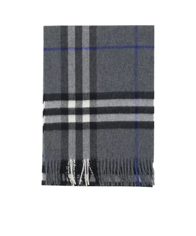 Burberry Marlborugh Grey Wool Scarf In Gray