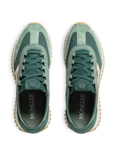 绒面皮拼接运动鞋