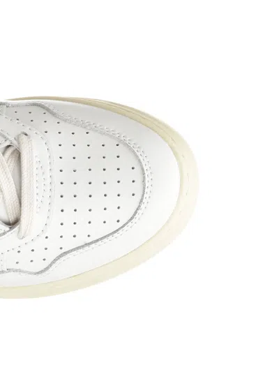 Autry Medalist Low Sneakers In White