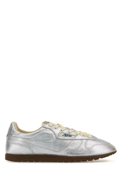 Autry Leather Windspin Sneakers Metallic Finish In Silver