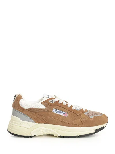 Autry Hyperway Suede Sneakers In Brown
