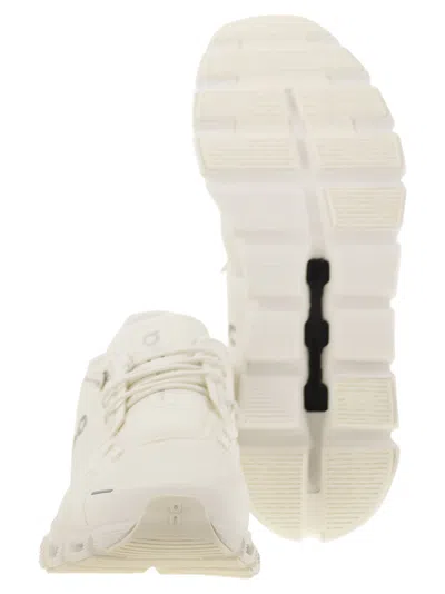 On Cloud 5 Running Shoe In White
