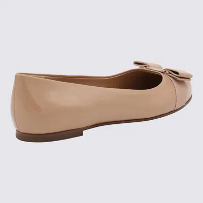 Ferragamo Varina Nappa Leather Ballet Flats In Macaroons
