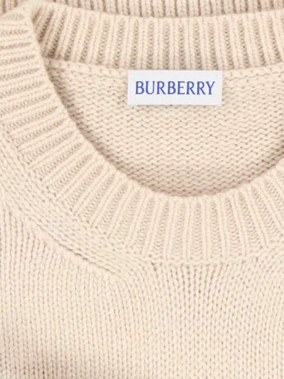 Burberry Wool-cashmere Blend Sweater With Contrasting Graphic In Gray