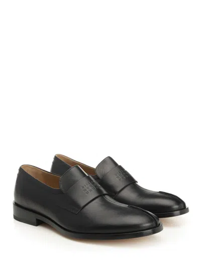 Mm6 Maison Margiela Split-toe Loafers In Black Calf Leather In Black