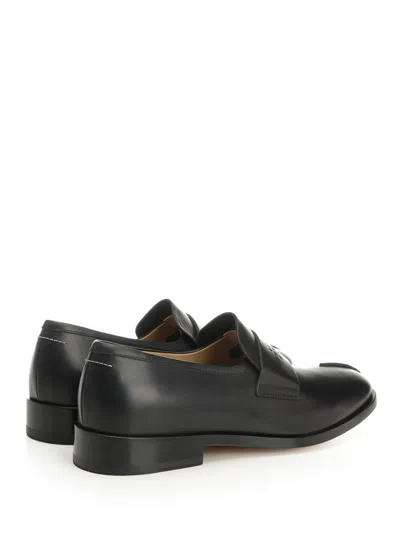 Mm6 Maison Margiela Split-toe Loafers In Black Calf Leather In Black