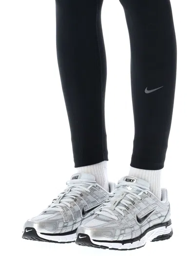 Nike High Waisted Leggings In Black