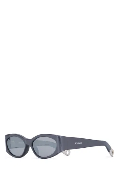 Jacquemus Oval Frame Thick Temples Sunglasses In Gray