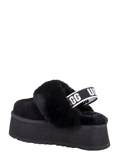 Ugg Black Leather Clog With Faux Fur And Elastic Back  In Black