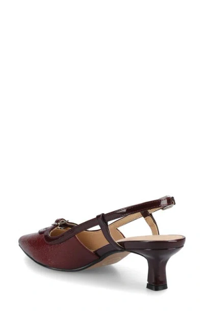 Journee Collection Womens Pointed Closed Toe Kitten Heel Pumps In Burgundy