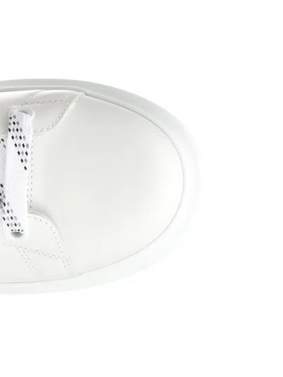 Alexander Mcqueen White And Black Low-top Sneakers With Chunky Sole And Contrasting Heel Tab In Leather Man In White