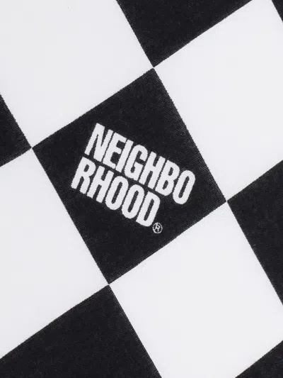 Neighborhood Check-pattern Bath Towel In Black