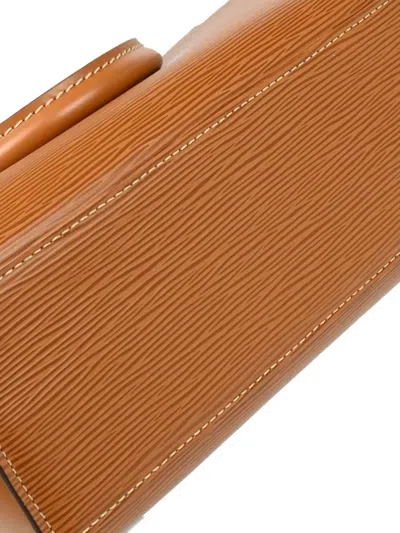 Pre-owned Louis Vuitton 2006 Pont Neuf Handbag In Neutral