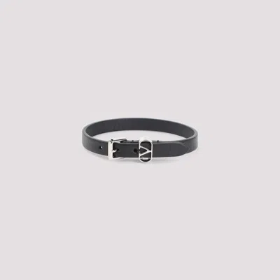 Valentino Garavani Vlogo Plaque Leather Bracelet In Black