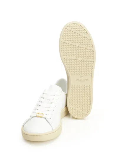 Valentino Royco Sneakers In White