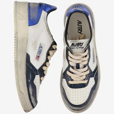 Autry White/black/blue Medalist Low Super Vintage Sneakers In Blue