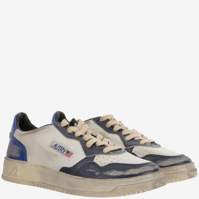 Autry White/black/blue Medalist Low Super Vintage Sneakers In Blue