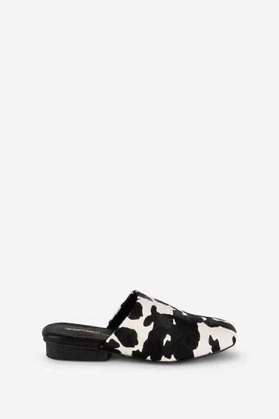 Intentionally Blank Touch Cowhide Slip-on Flats In Black