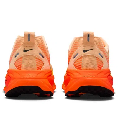 Nike Vomero 18 Running Shoe In Multi