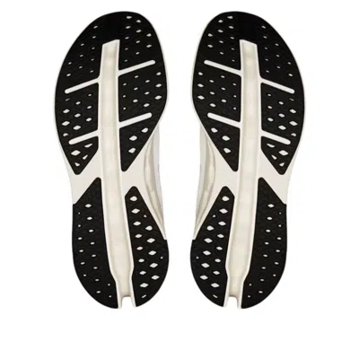 On Running (wmns) Cloudsurfer Max 'white'