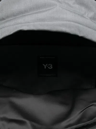 LOGO标牌双肩包