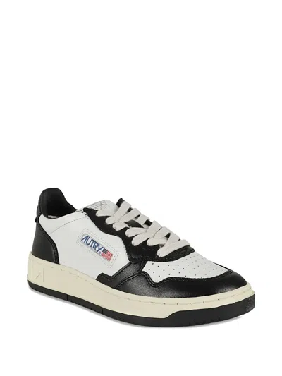 Autry Sneakers In White