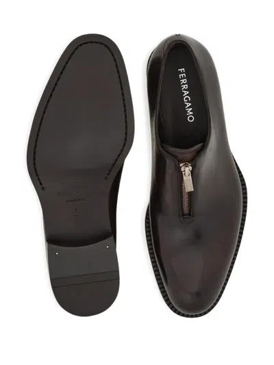 Ferragamo Chaussure Zippée Brun Taille 45 In Multi