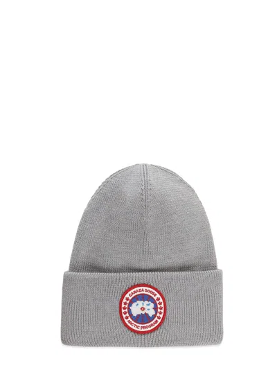 Canada Goose Classic Grey Hat With Structured Crown And Curved Brim In Gray